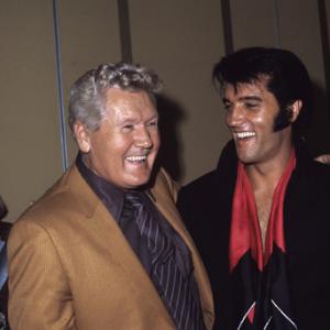 Elvis Presley, Vernon Presley