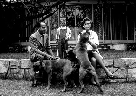 Humphrey Bogart, Lauren Bacall, and their son, Stephen, with their pet boxers at home in Los Angeles, CA, 1952.