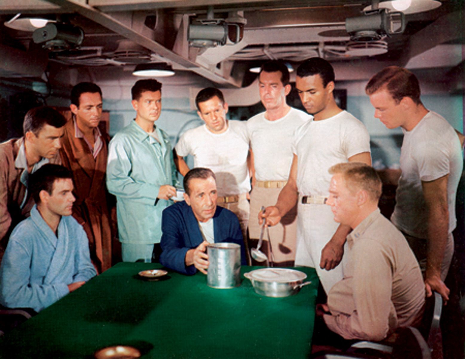 Still of Humphrey Bogart, Van Johnson and Fred MacMurray in The Caine Mutiny (1954)