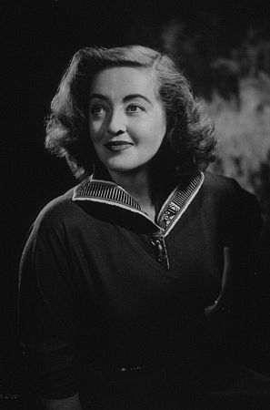 Bette Davis, circa 1954. Vintage silver gelatin, 16.5x13.5, flushmounted, gold-toned, embossed. $1100 © 1978 Wallace Seawell MPTV