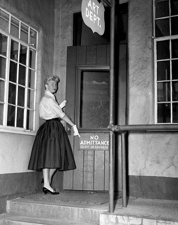 Doris Day On the Warner Brothers lot