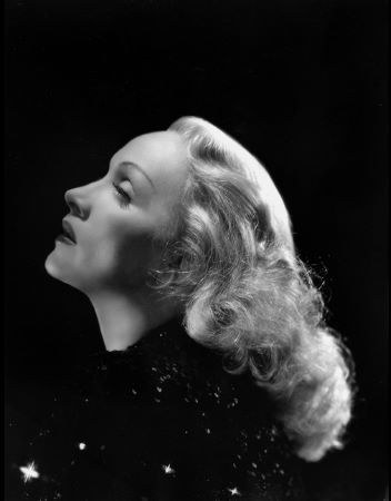Marlene Dietrich circa 1942