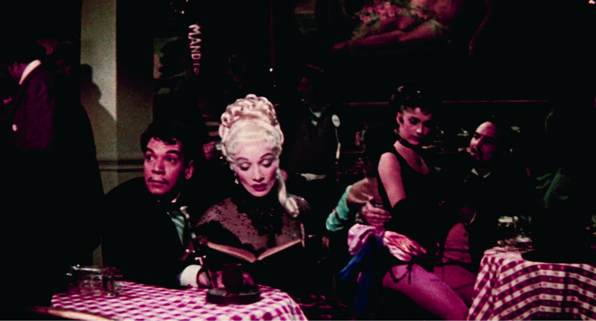 Still of Marlene Dietrich and Cantinflas in Around the World in Eighty Days (1956)