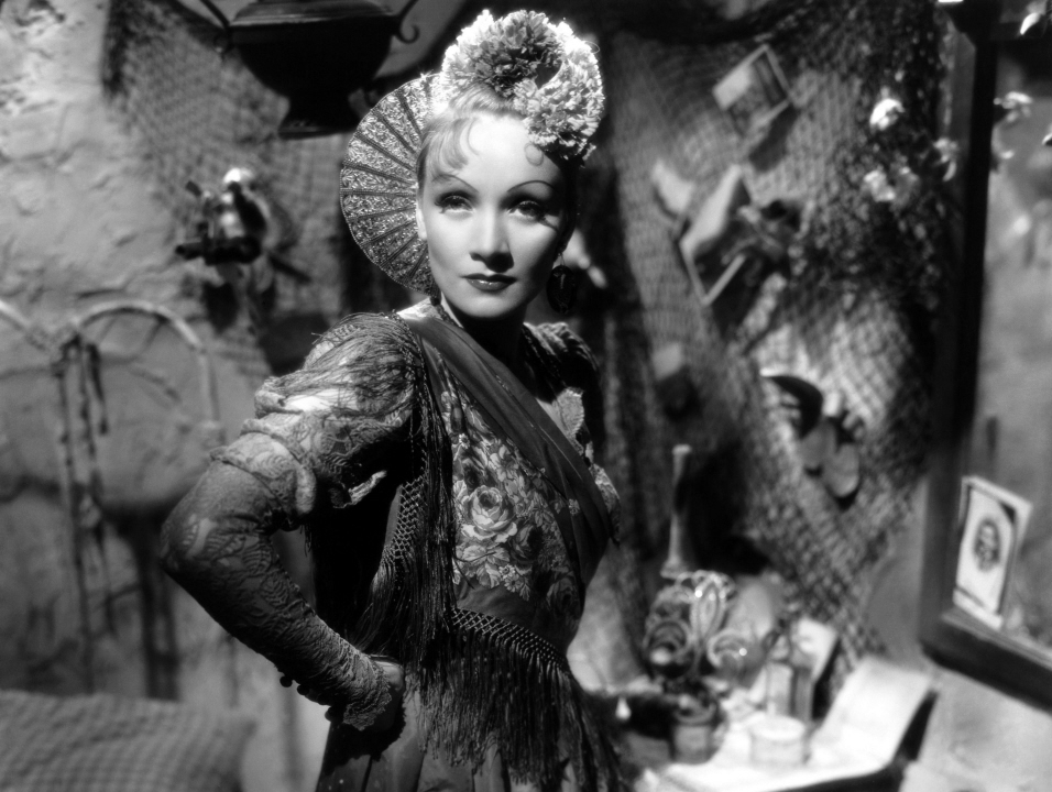 Still of Marlene Dietrich in The Devil Is a Woman (1935)