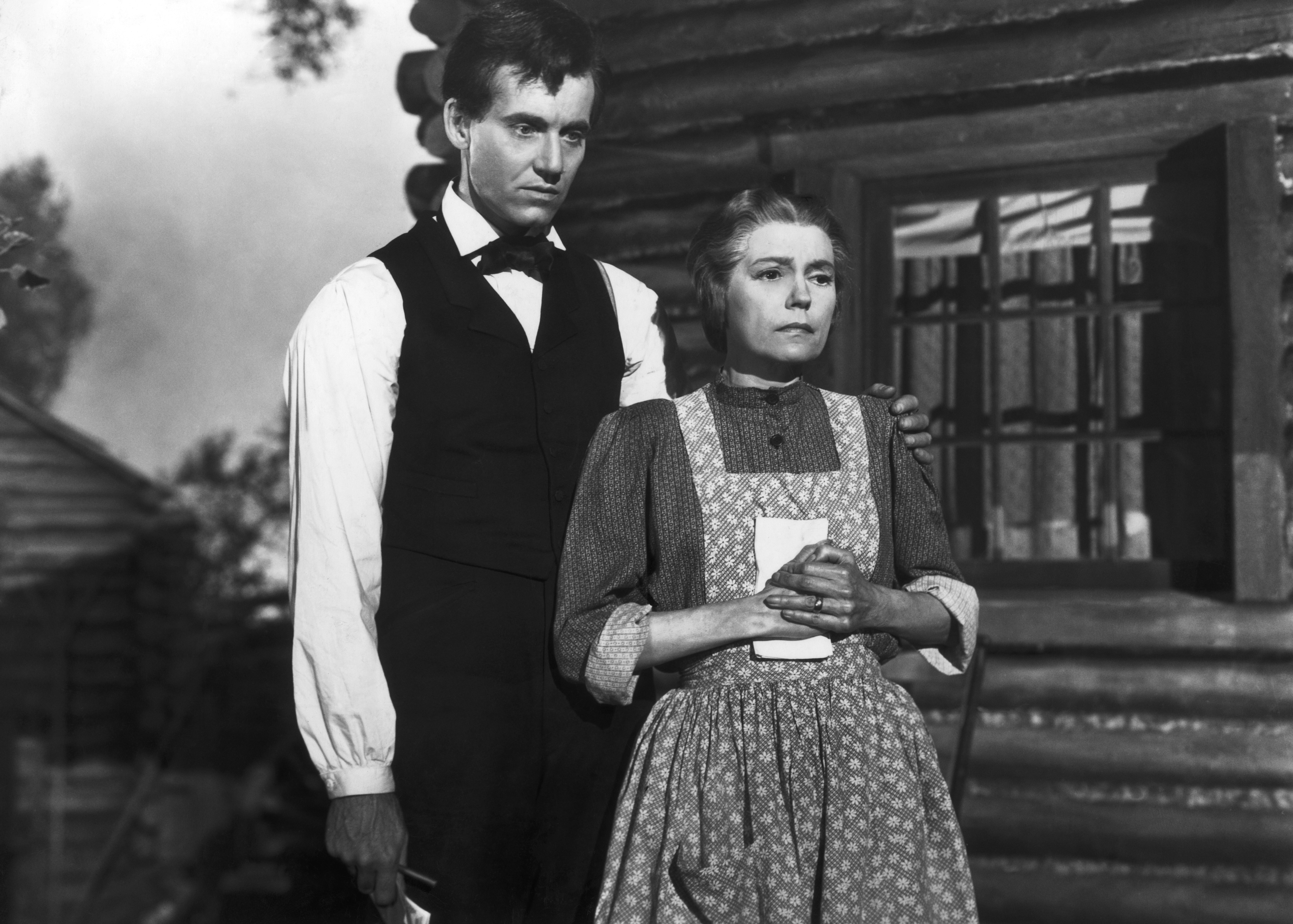Still of Henry Fonda and Alice Brady in Young Mr. Lincoln (1939)