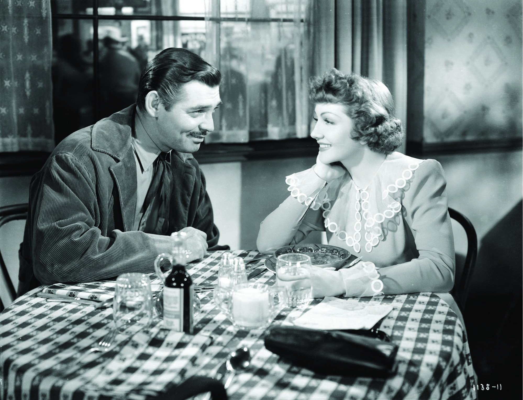 Still of Clark Gable and Claudette Colbert in Boom Town (1940)