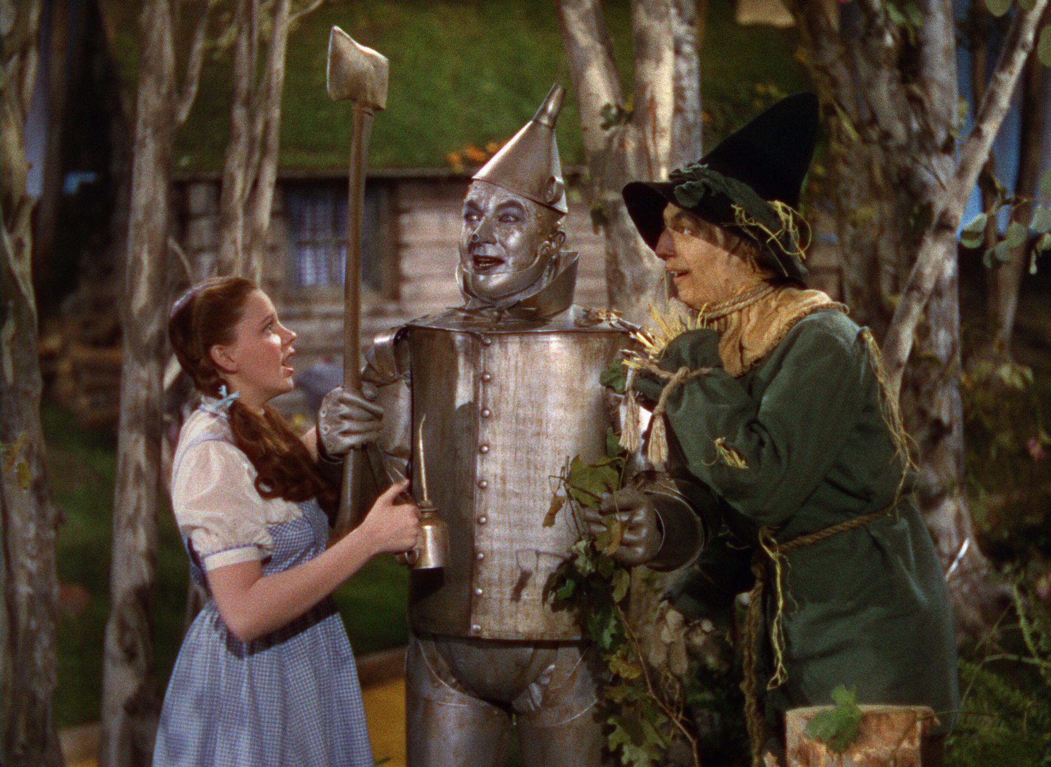 Still of Judy Garland, Ray Bolger and Jack Haley in The Wizard of Oz (1939)