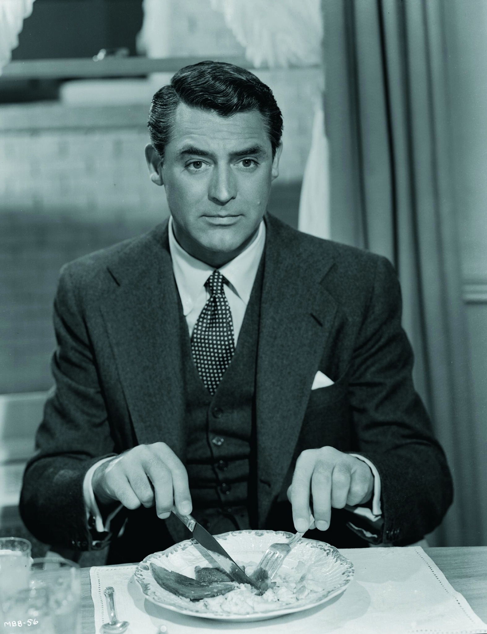 Still of Cary Grant in Mr. Blandings Builds His Dream House (1948)