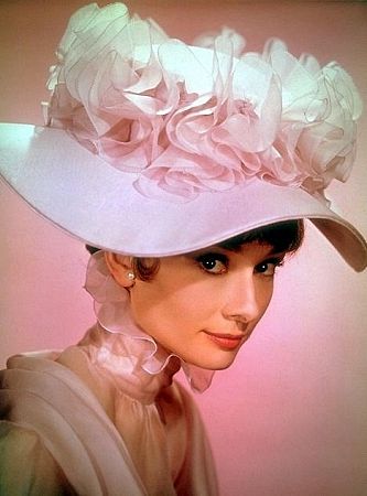 33-1031 Audrey Hepburn 