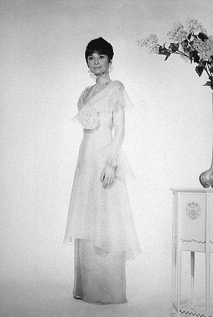 33-110 Audrey Hepburn publicity portrait for 
