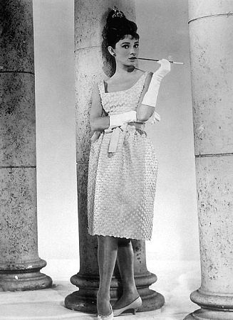 33-204 Audrey Hepburn in 