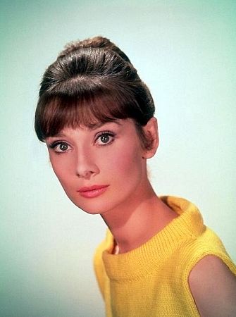 33-1025 Audrey Hepburn