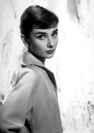 33-2289 Audrey Hepburn C. 1957