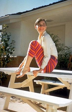 33-2256 Audrey Hepburn C. 1956