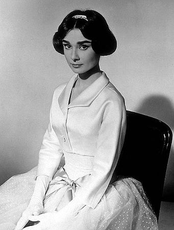 33-1065 Audrey Hepburn C. 1955