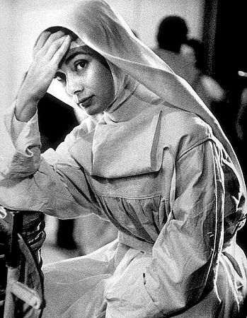 33-11 Audrey Hepburn 