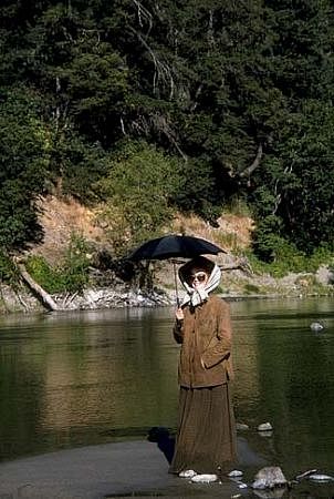 9967-13 Katharine Hepburn on location for 