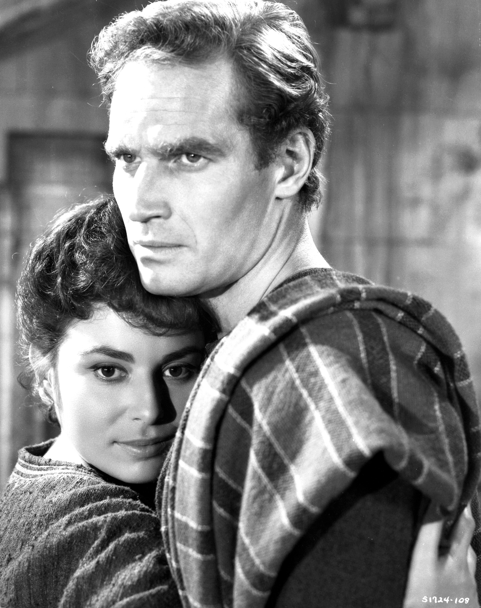 Still of Charlton Heston and Haya Harareet in Ben-Hur (1959)