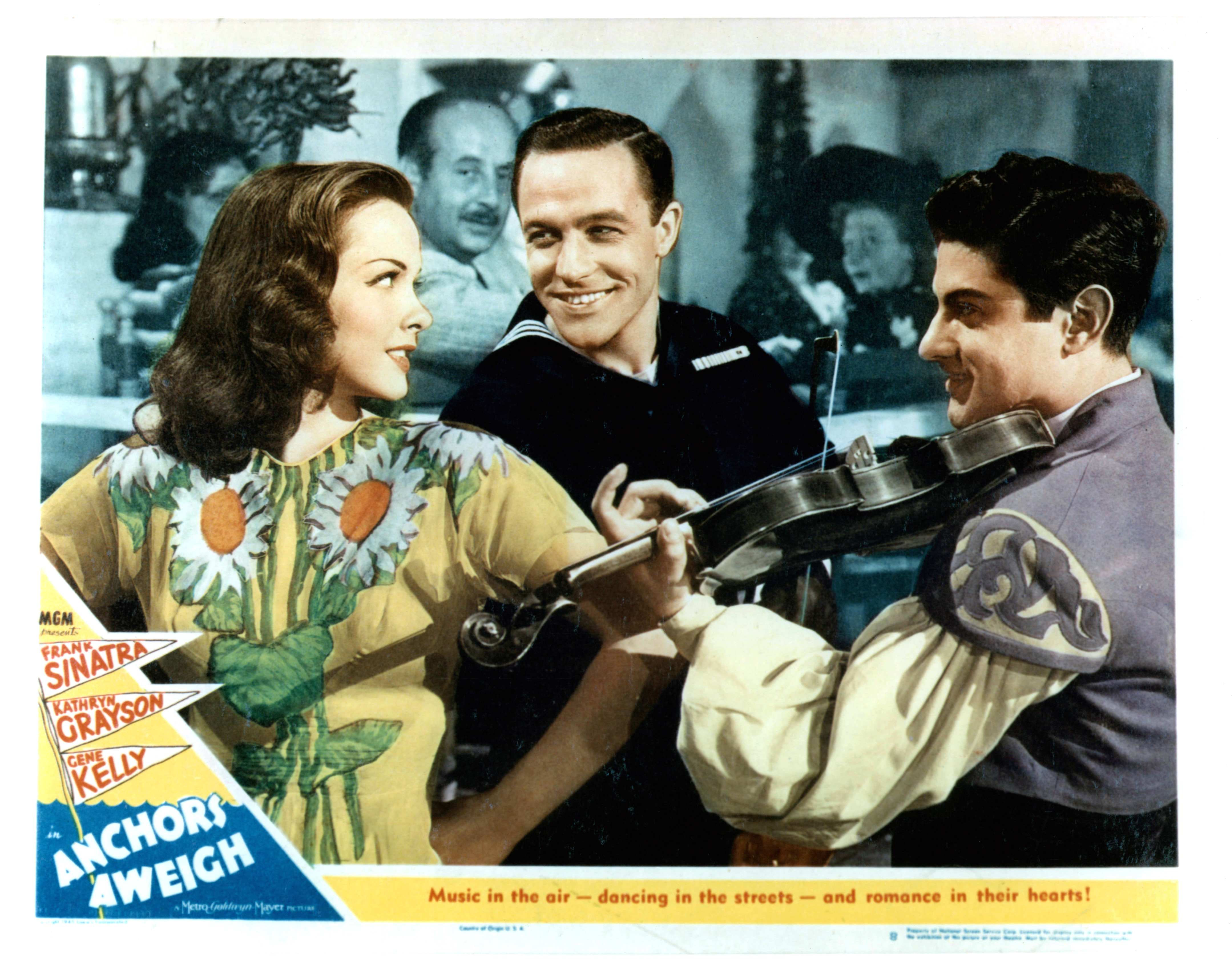 Still of Gene Kelly and Kathryn Grayson in Anchors Aweigh (1945)