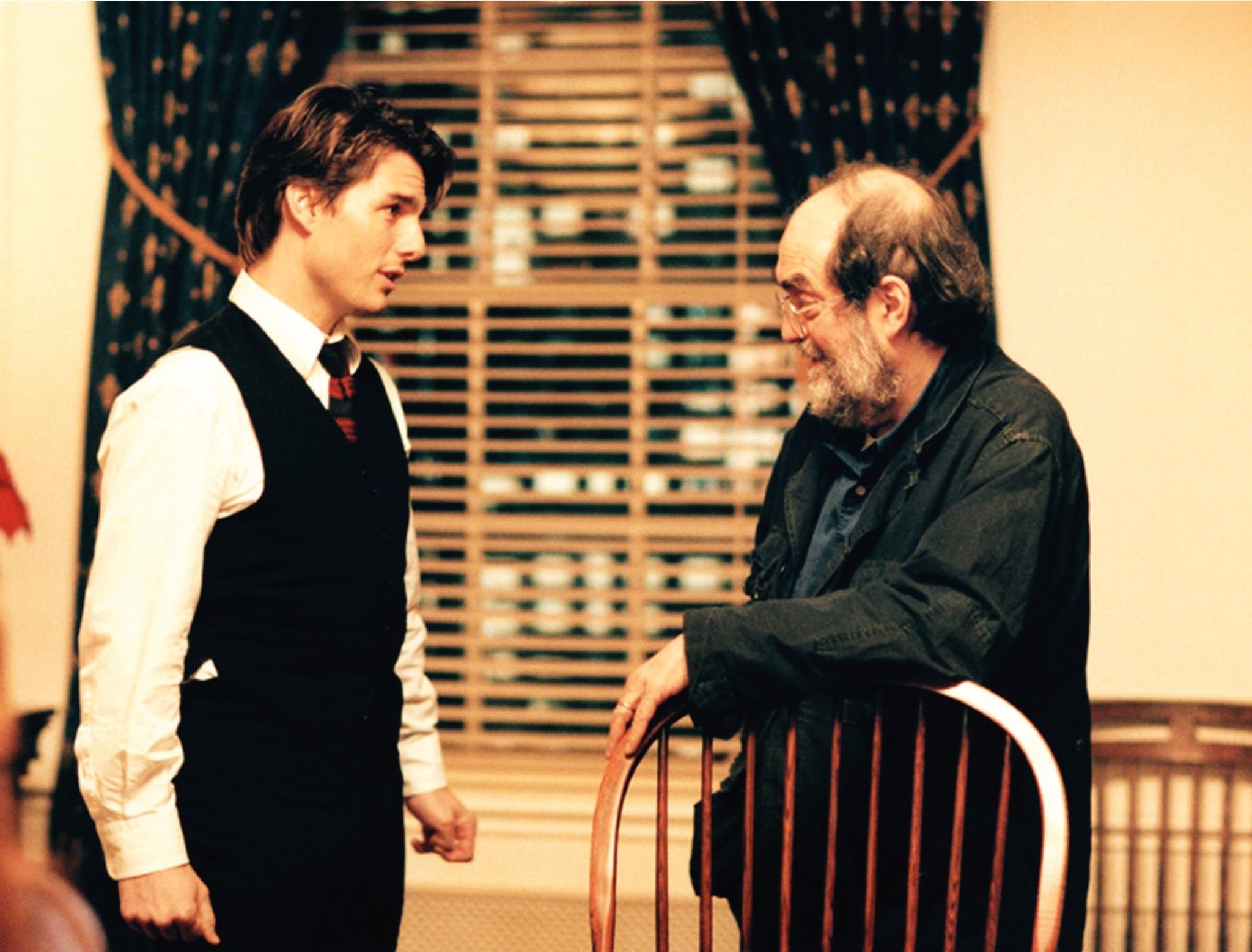 Stanley Kubrick and Tom Cruise in Eyes Wide Shut (1999)