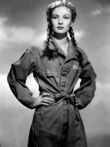 Veronica Lake in So Proudly We Hail! (1943)