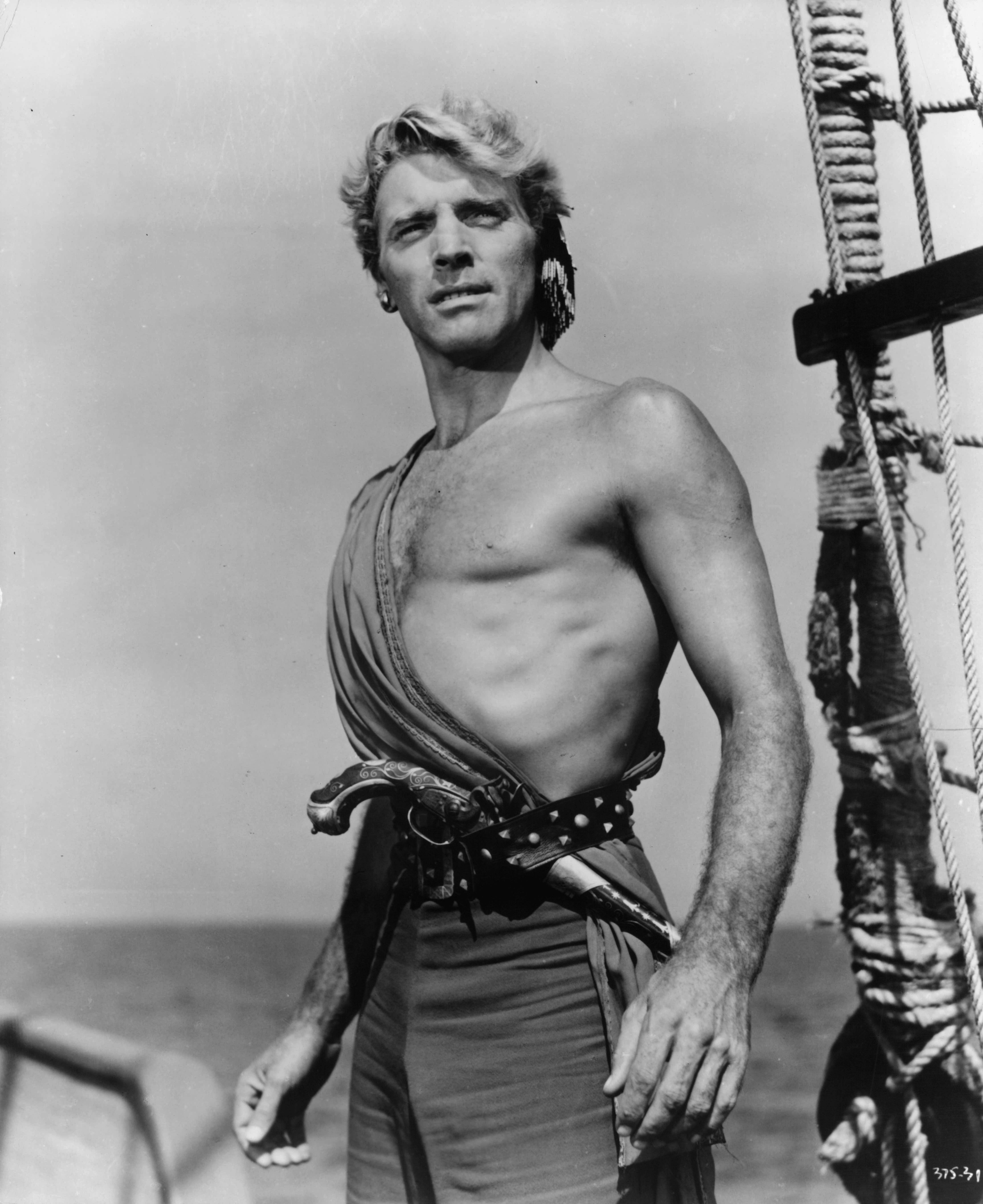 Still of Burt Lancaster in The Crimson Pirate (1952)
