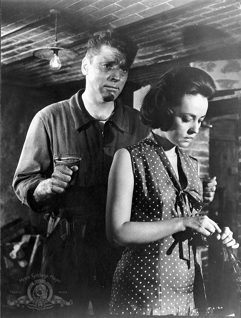 Still of Burt Lancaster and Jeanne Moreau in The Train (1964)