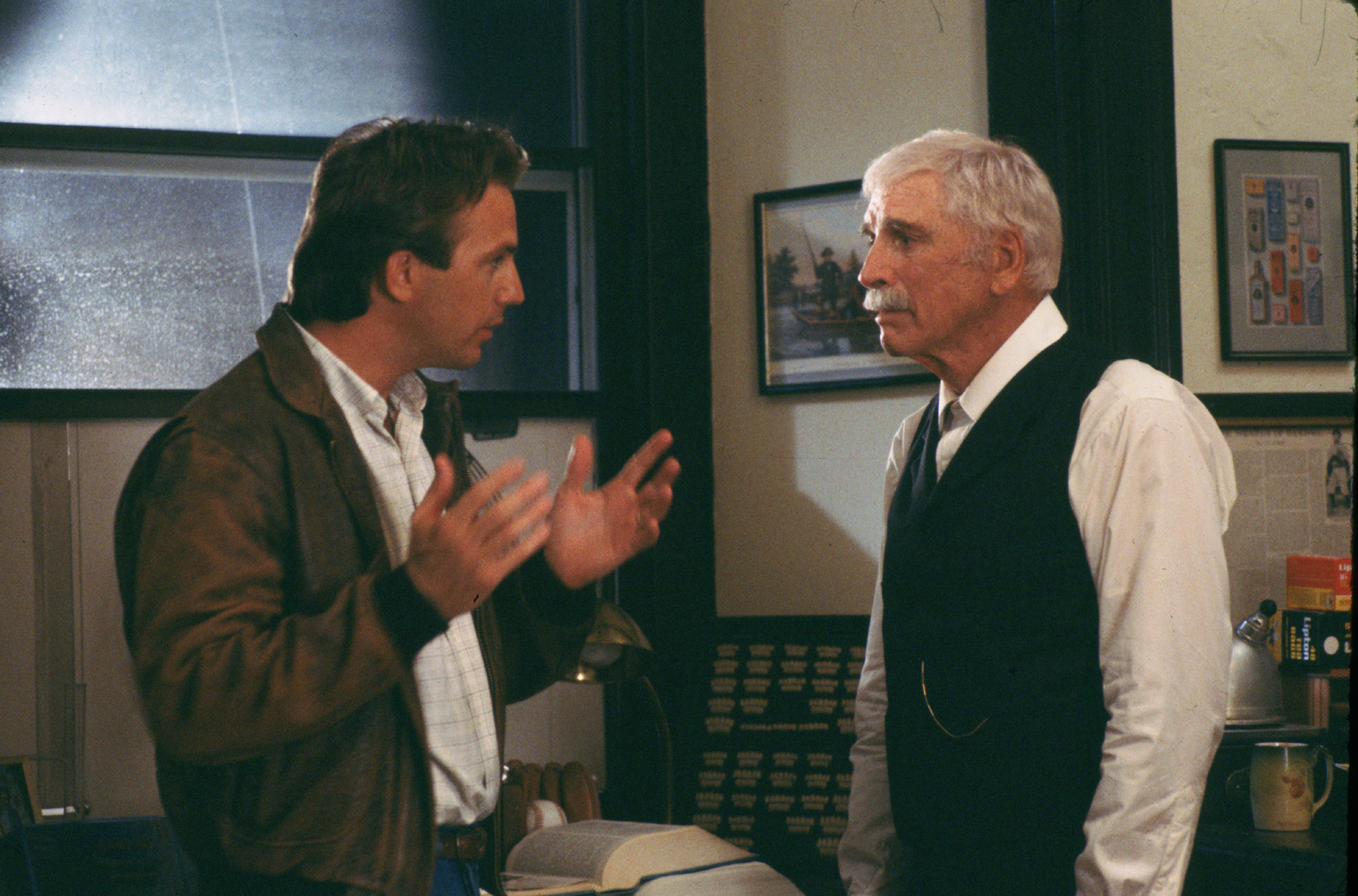 Still of Burt Lancaster and Kevin Costner in Field of Dreams (1989)