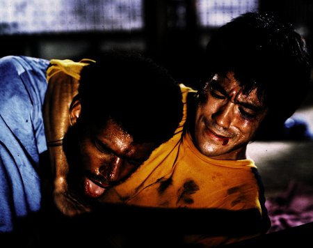 Still of Bruce Lee and Kareem Abdul-Jabbar in Game of Death (1978)