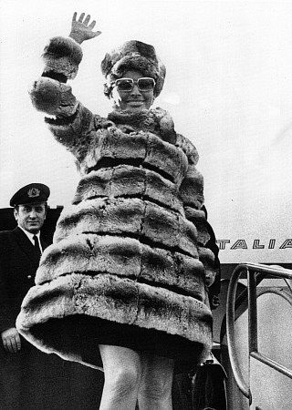 Sophia Loren arrives in Rome, 1969.