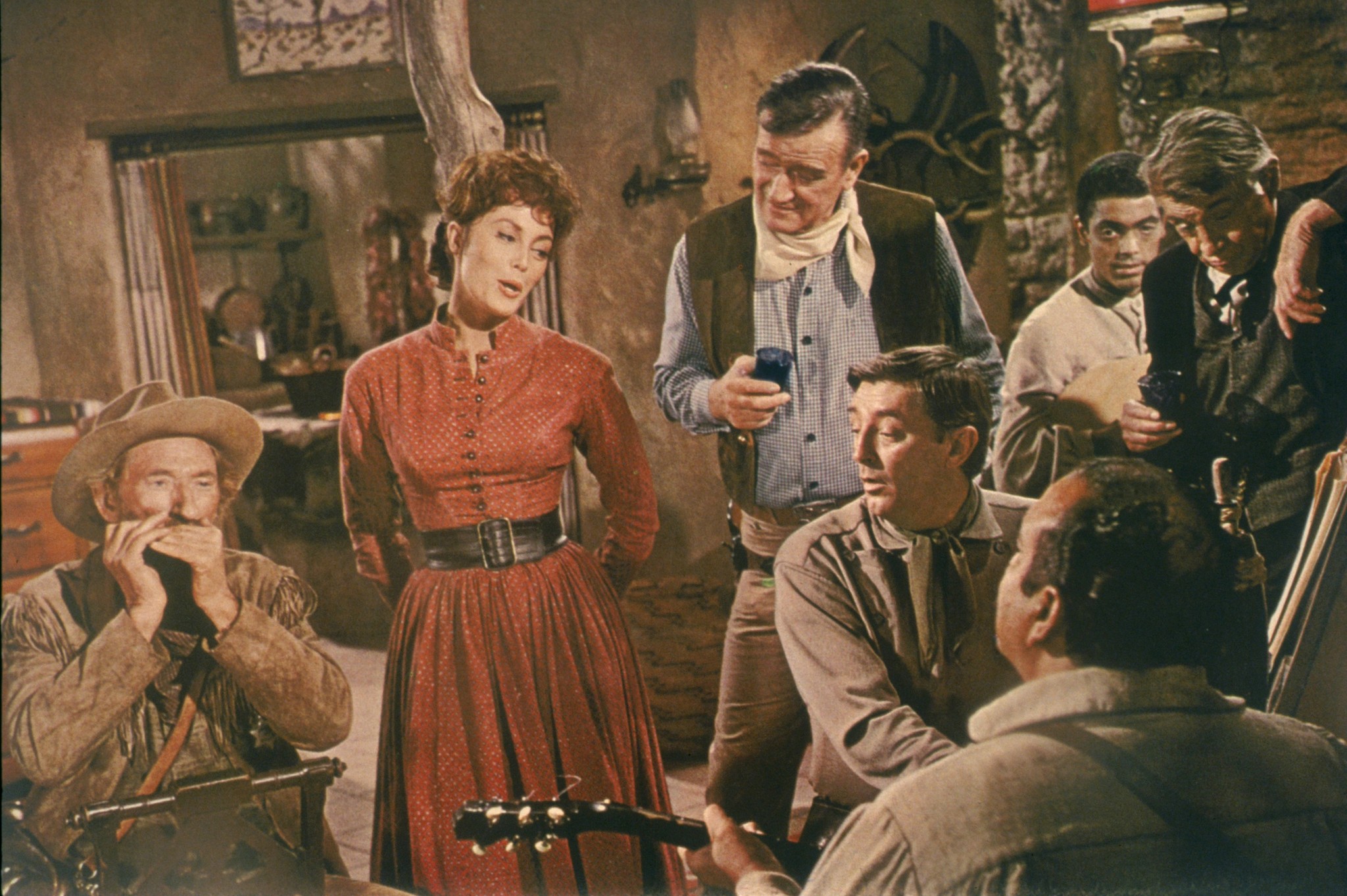 Still of Robert Mitchum and John Wayne in El Dorado (1966)