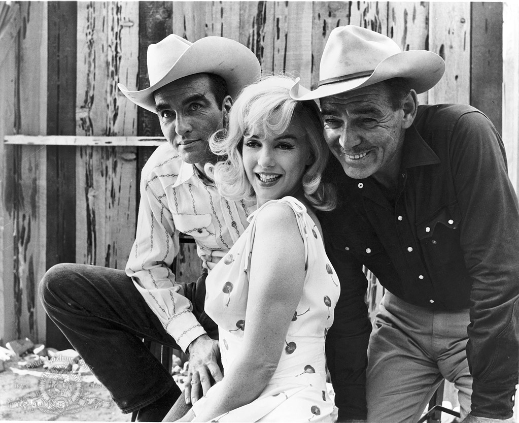 Still of Clark Gable, Marilyn Monroe and Montgomery Clift in The Misfits (1961)