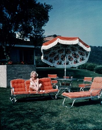 M. Monroe at Home © 1952