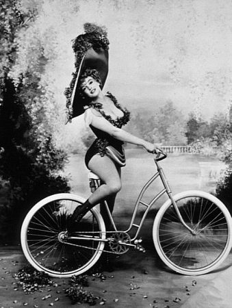 Impersonating Lillian Russell. 1958 Photo by Richard Avedon