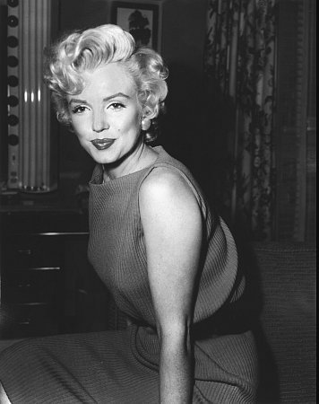 Marilyn Monroe during her return to work at Twentieth Century Fox, 4/15/54.
