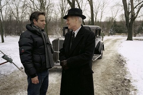 Paul Newman and Sam Mendes in Road to Perdition (2002)