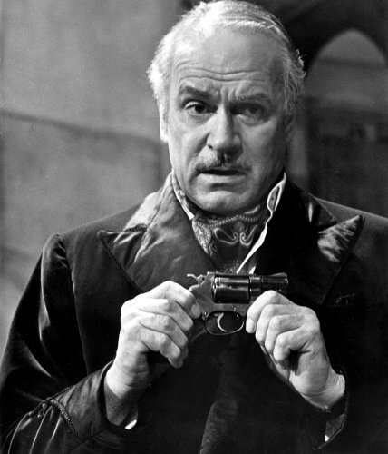Still of Laurence Olivier in Sleuth (1972)