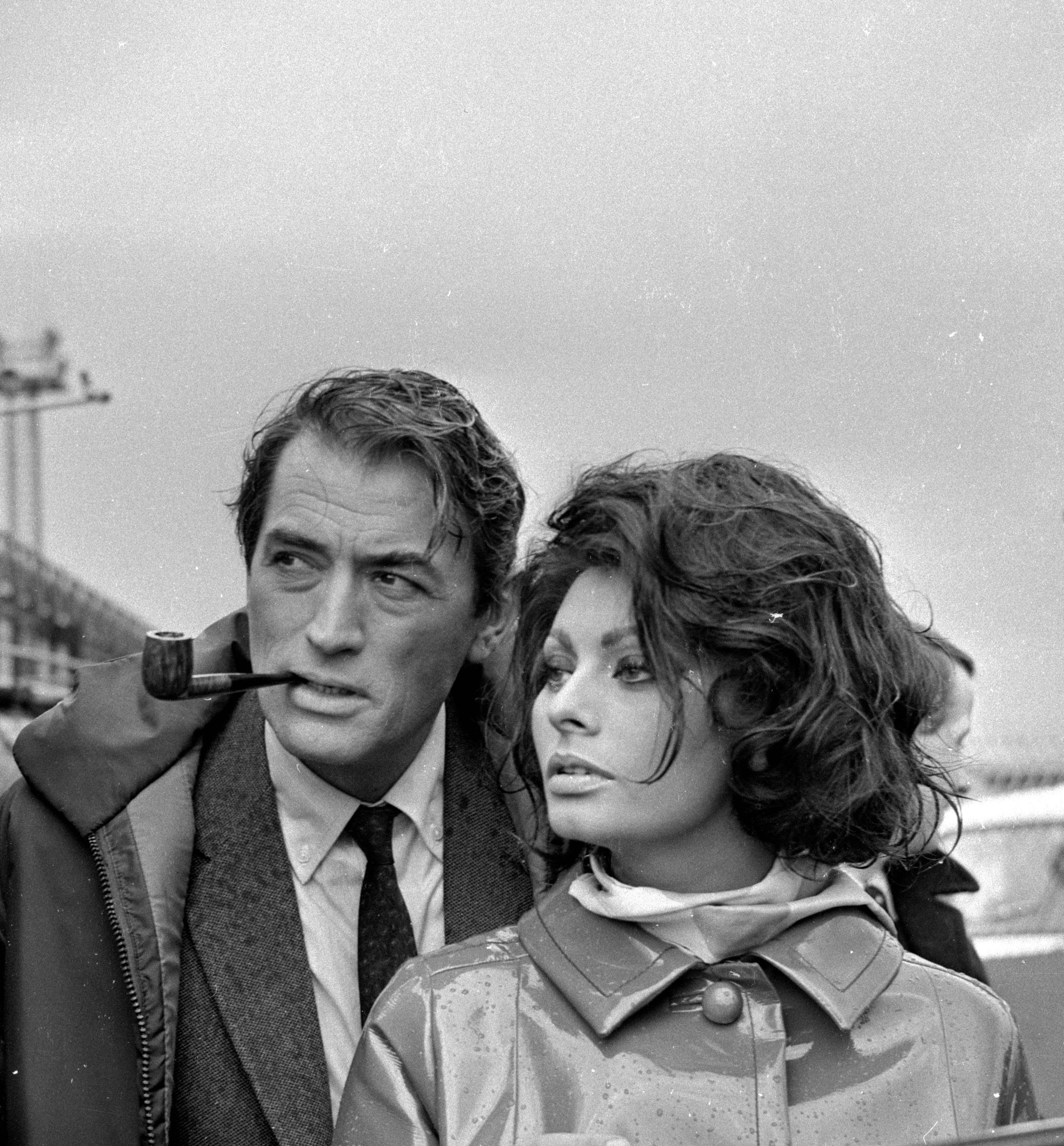 Still of Sophia Loren and Gregory Peck in Arabesque (1966)