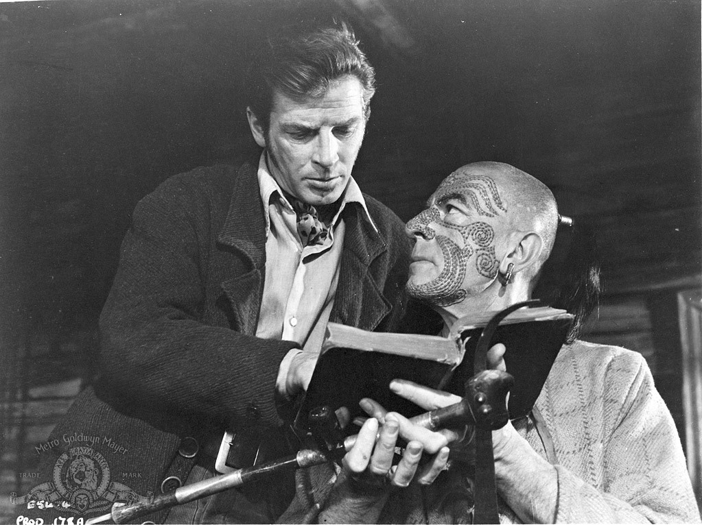 Still of Gregory Peck, Richard Basehart and Friedrich von Ledebur in Moby Dick (1956)