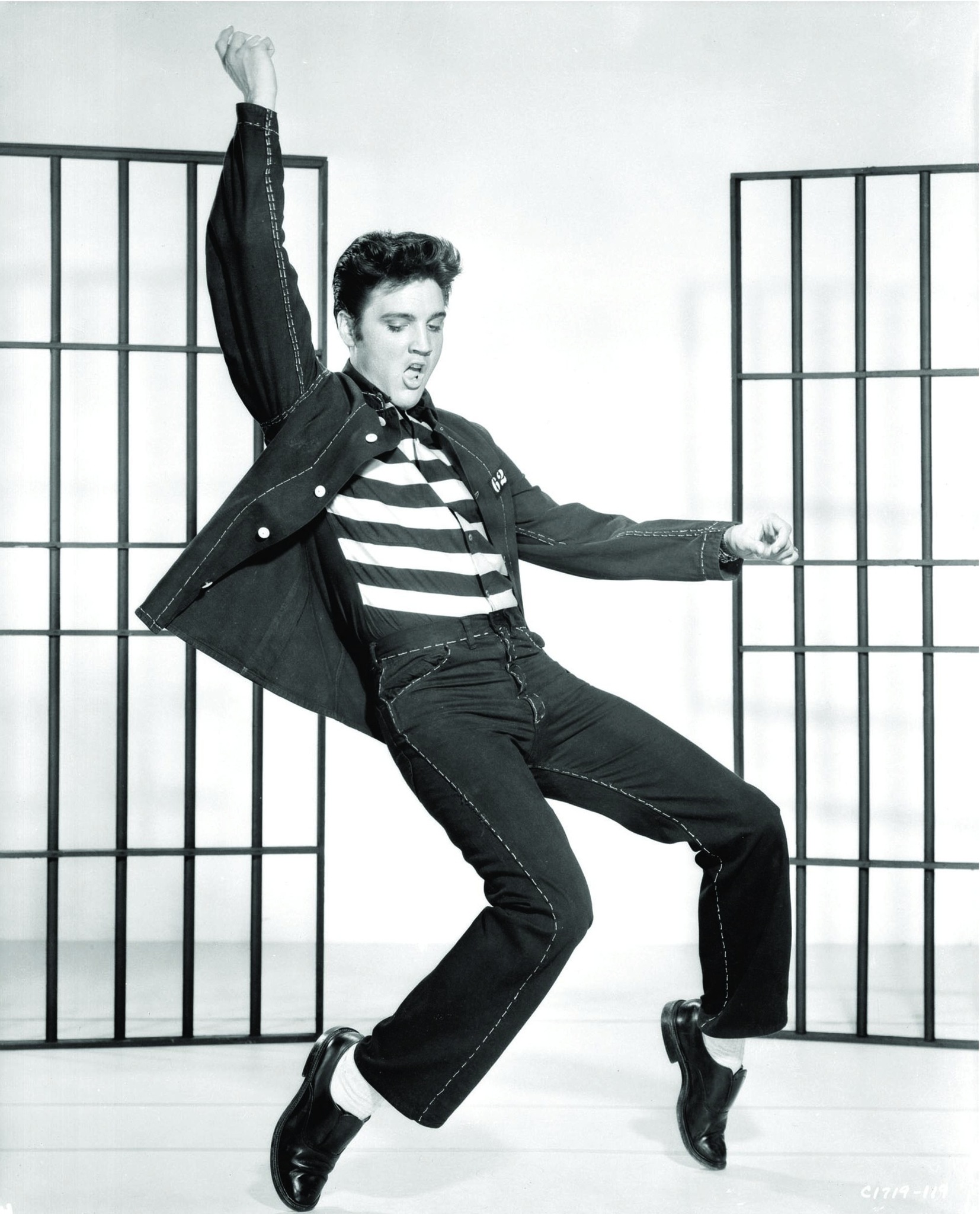 Still of Elvis Presley in Jailhouse Rock (1957)