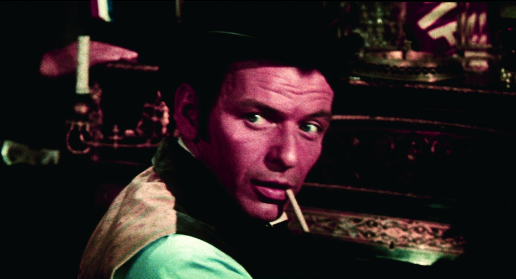Still of Frank Sinatra in Around the World in Eighty Days (1956)