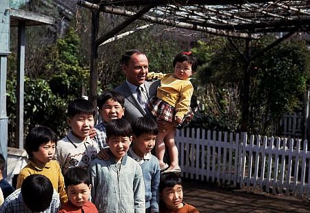 Frank Sinatra visitis Japanese orphans during his children's charities tour 1962 © 1978 Ted Allan