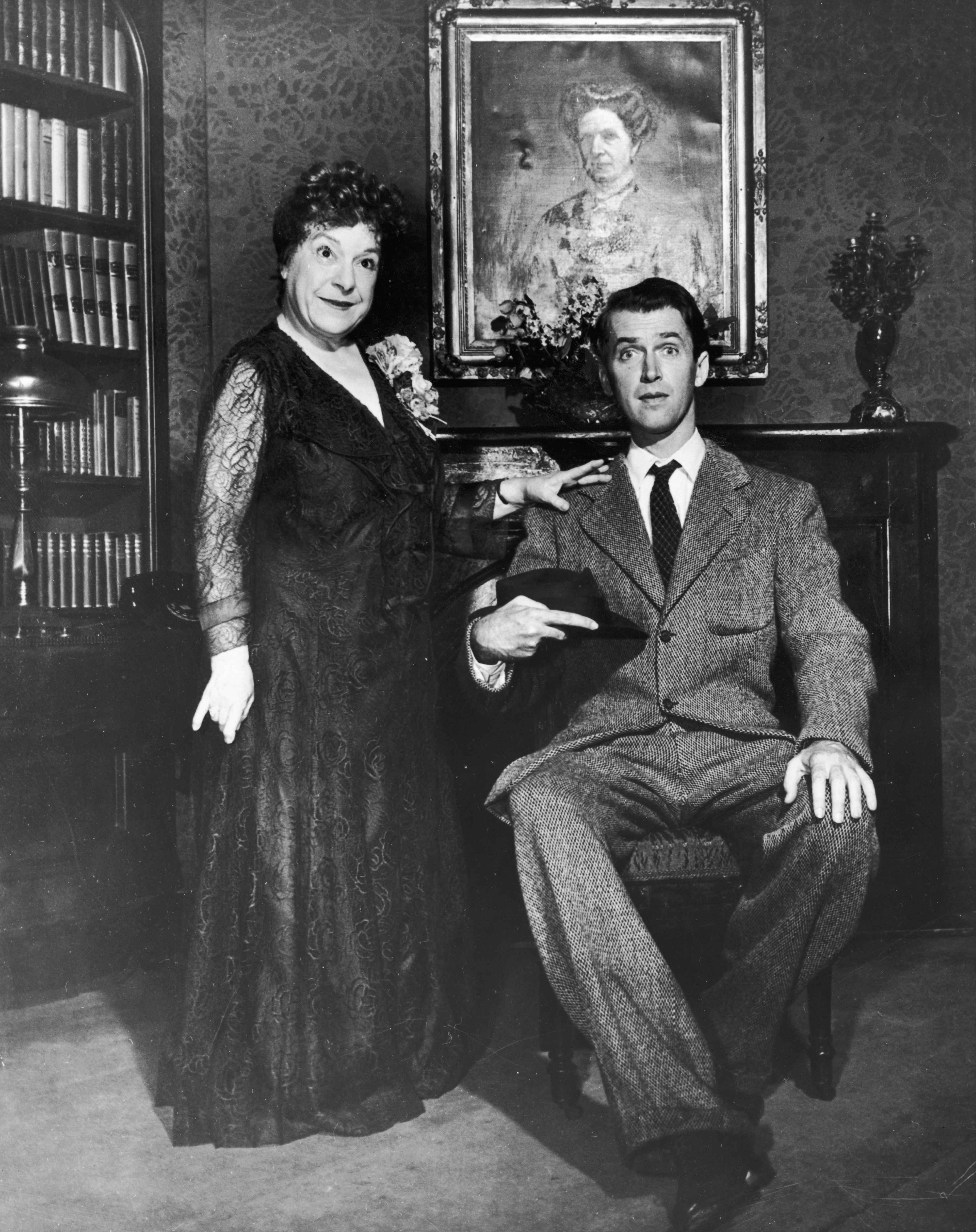 Still of James Stewart and Josephine Hull in Harvey (1950)