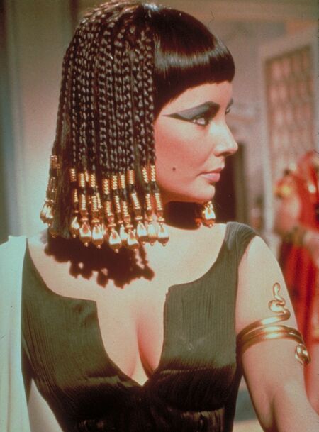 Still of Elizabeth Taylor in Cleopatra (1963)