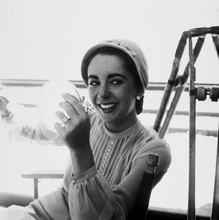 Elizabeth Taylor on the set of 