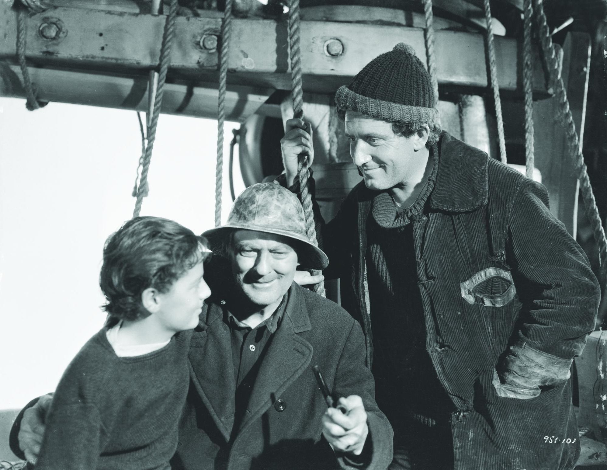 Still of Spencer Tracy, Lionel Barrymore and Freddie Bartholomew in Captains Courageous (1937)