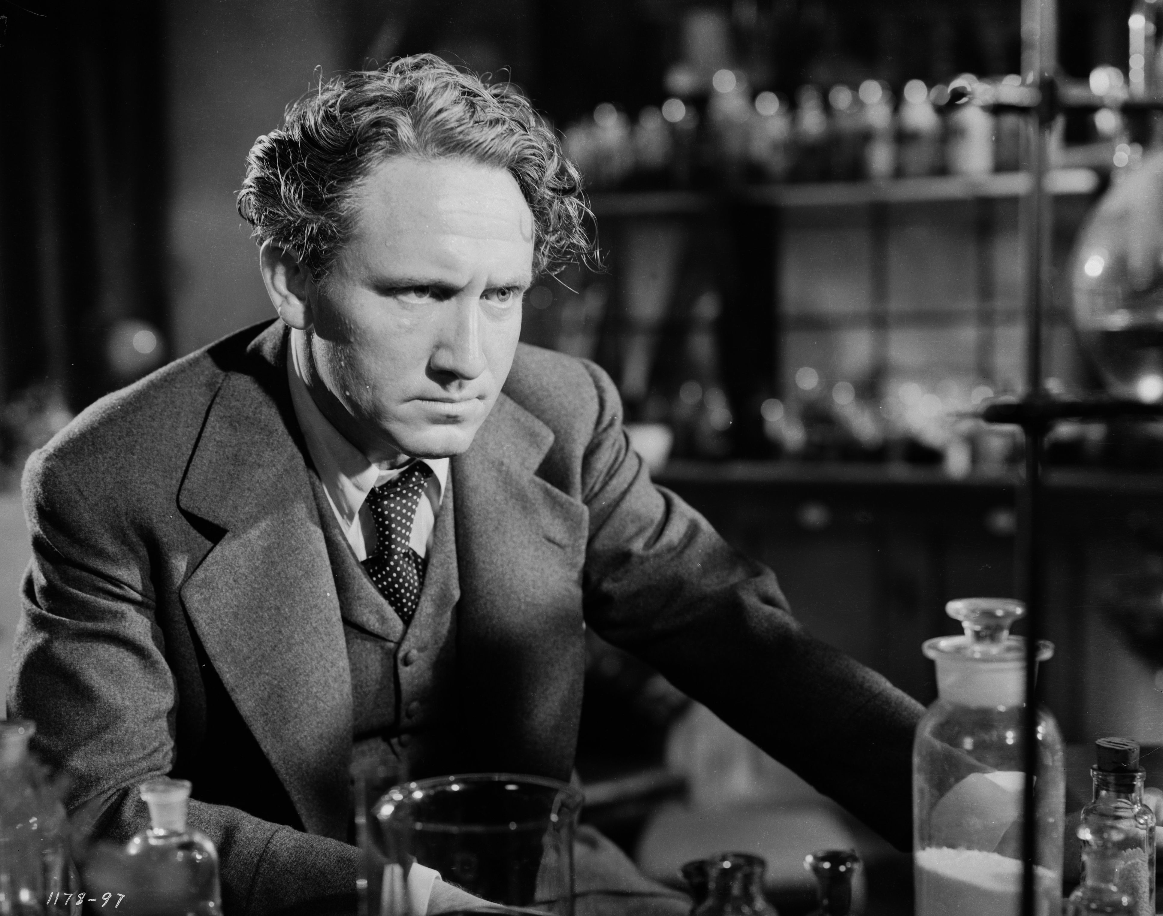 Still of Spencer Tracy in Dr. Jekyll and Mr. Hyde (1941)