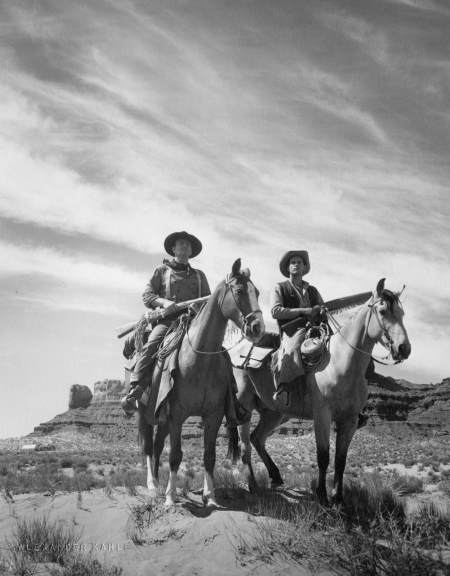 Still of John Wayne in The Searchers (1956)