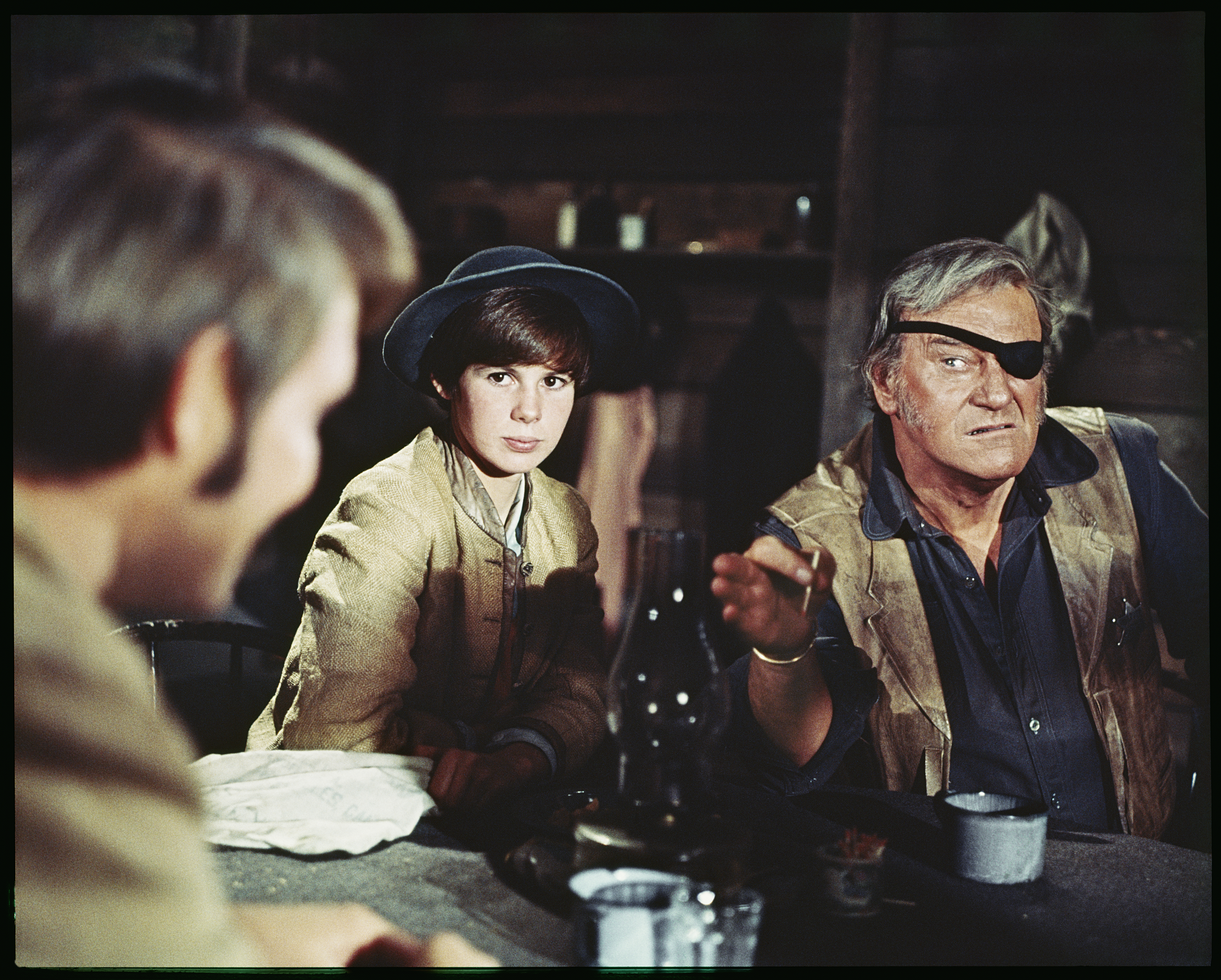 Still of John Wayne, Glen Campbell and Kim Darby in True Grit (1969)