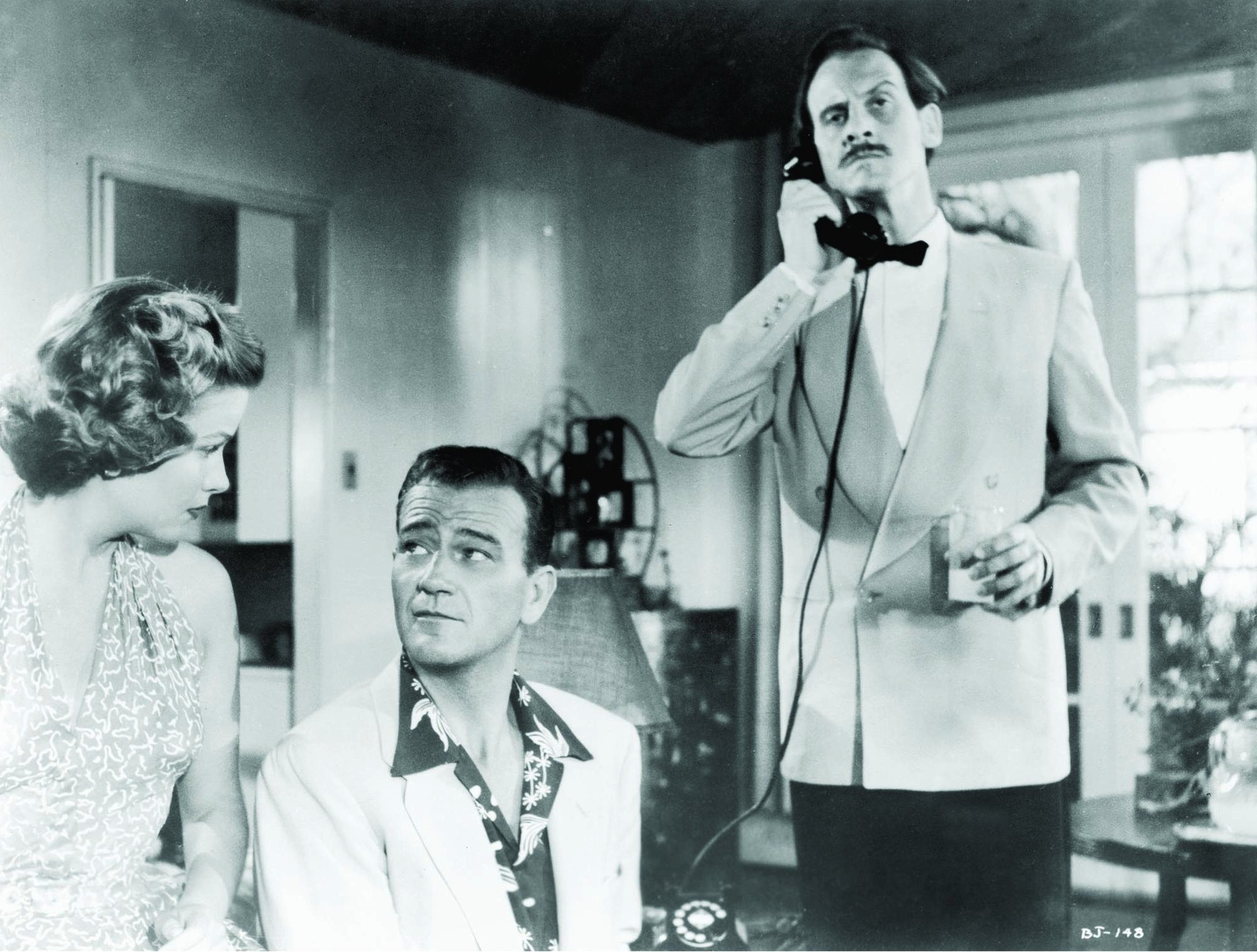 Still of John Wayne and Nancy Olson in Big Jim McLain (1952)